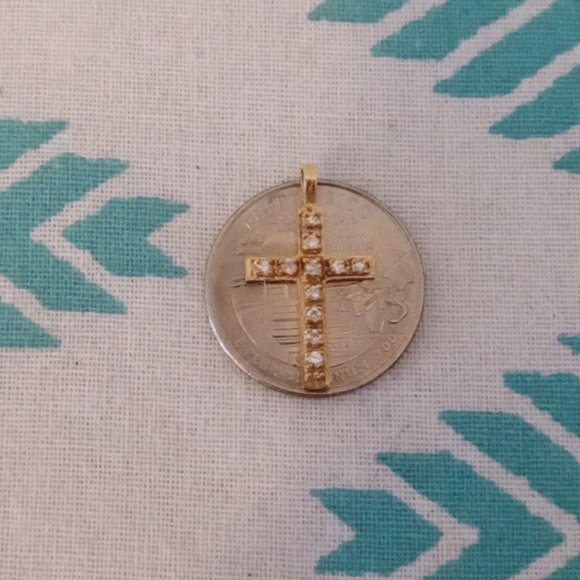 Cross Pendant 14kt New - Picture 4 of 4